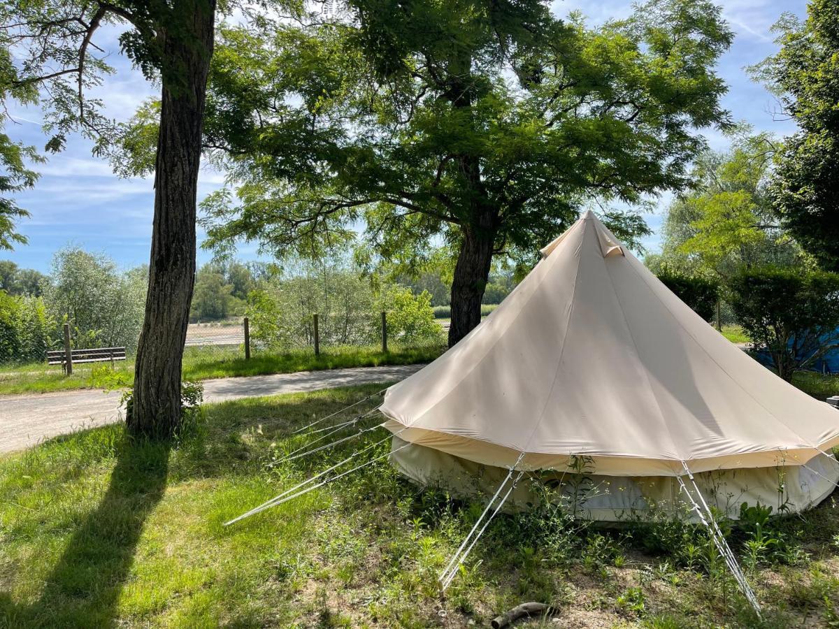 Camping Les Portes De Sancerre Saint-Satur Eksteriør bilde