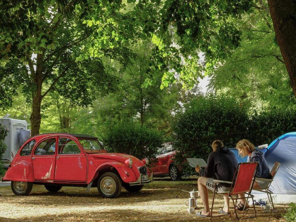 Camping Les Portes De Sancerre Saint-Satur Eksteriør bilde