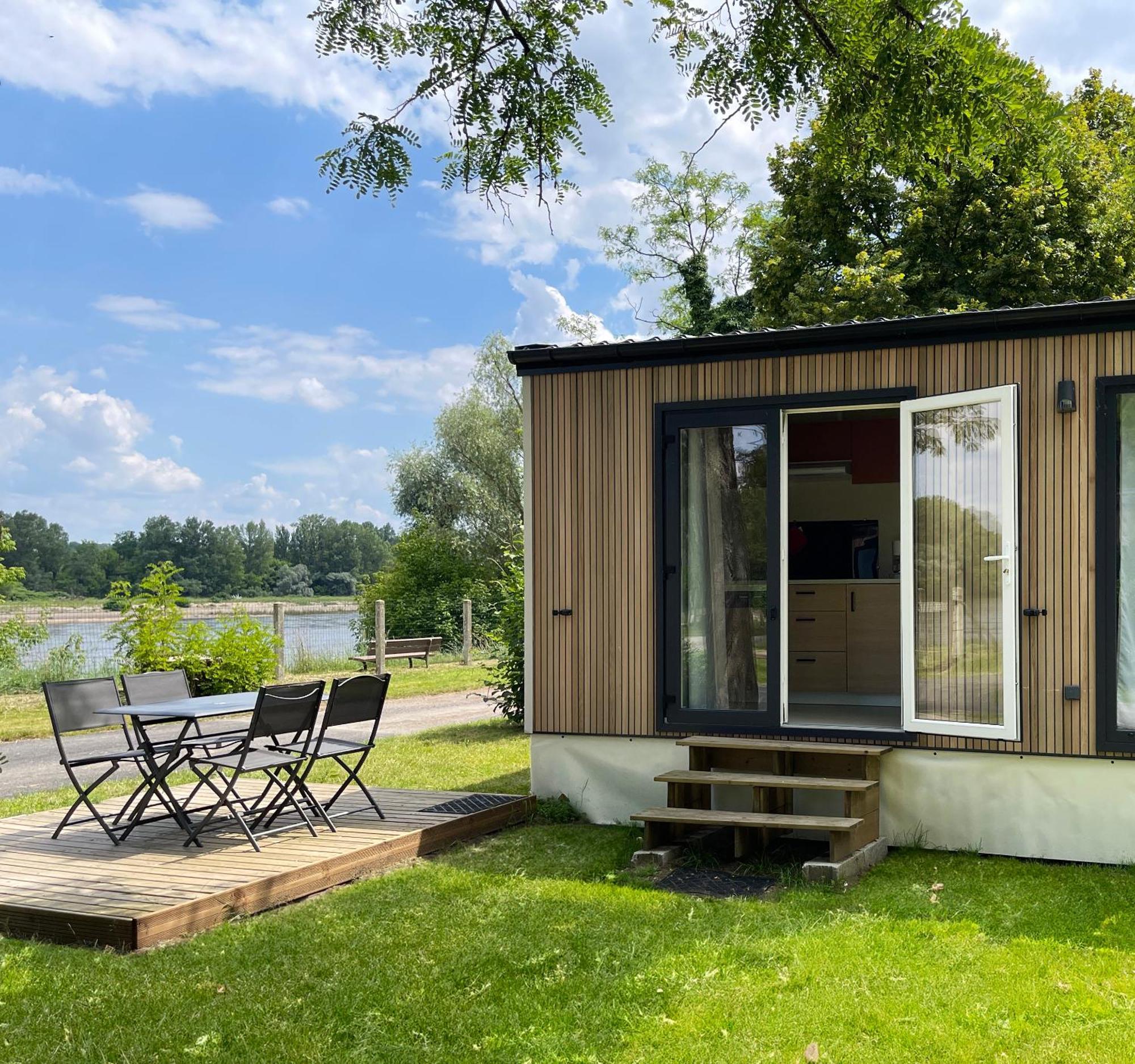 Camping Les Portes De Sancerre Saint-Satur Eksteriør bilde
